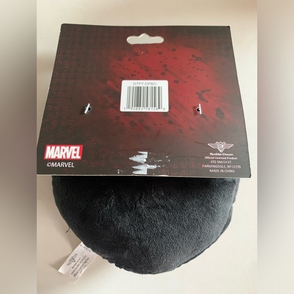 NWT Deadpool Emblem Plush Squeaker Round Dog Toy - Picture 5 of 6